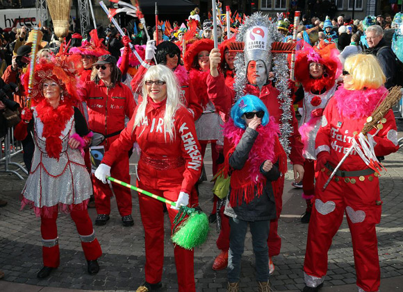 Gruppenfoto "FAIRkehrte Welt",  Sambakarneval Bremen 2013